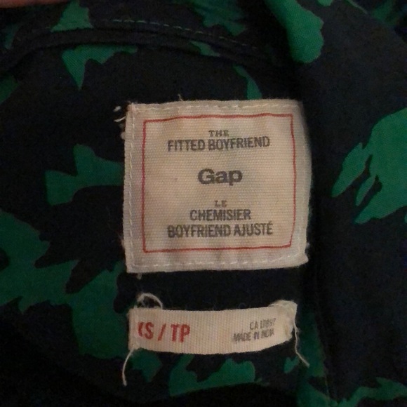 Gap Patterned Dress Shirt - Picture 2 of 2